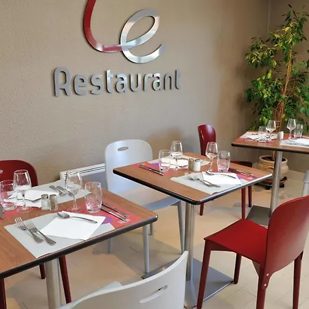 Campanile Sud 3* Валанс