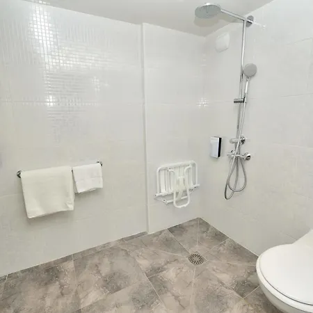 Campanile Valence Sud Hotel 3*