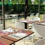 Hotell Campanile Sud Valence (Drome)