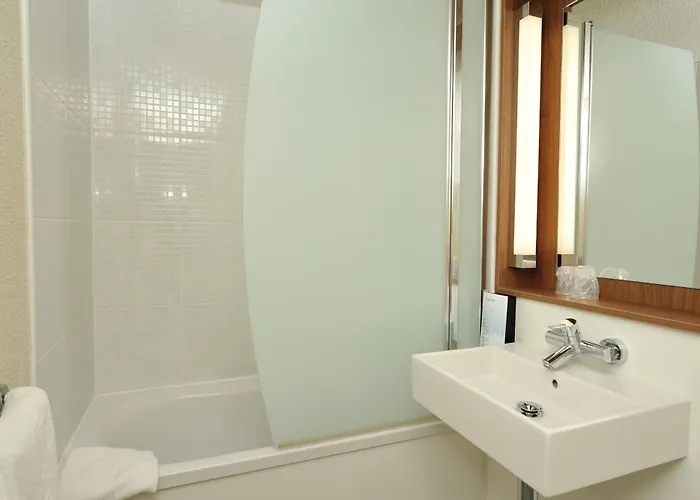 Hotell Campanile Sud Valence (Drome)